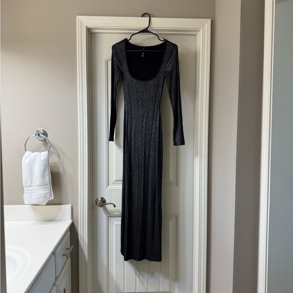 SKIMS - Elegant Black Shimmer Long Sleeve Dress - Size Small